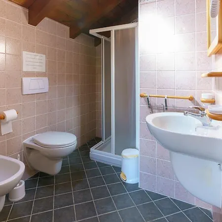 Giacomino Landhuis Gera Lario